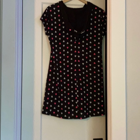 Girls swim cover up. - Picture 2 of 4